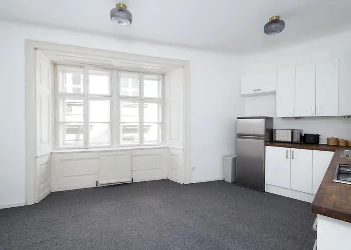 Ballgasse Apartment *